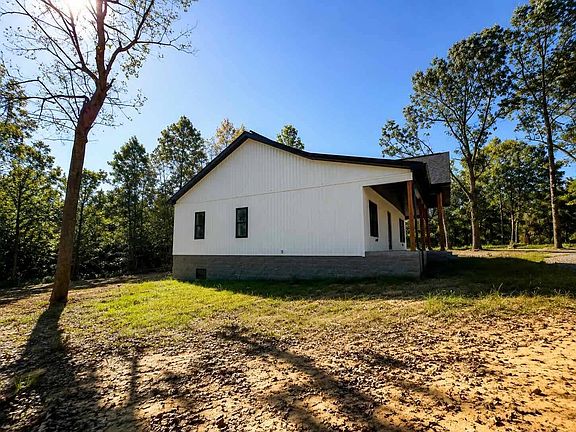 2nd image of 975 Segers Rd