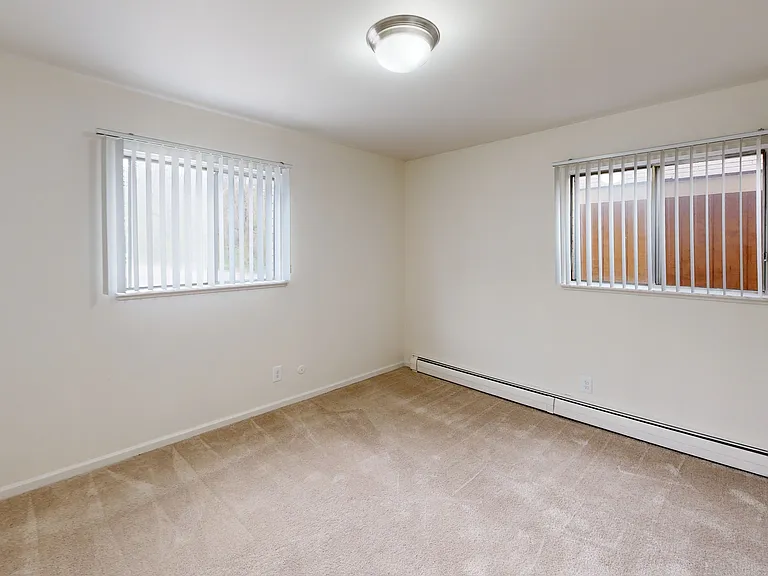 Denway Circle Apartments — Photo 22