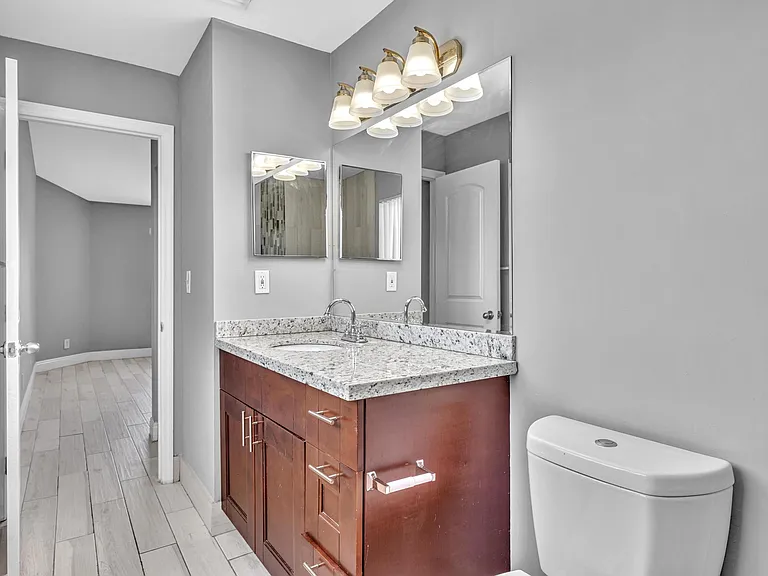 3417 NW 44th St #101 — Photo 37