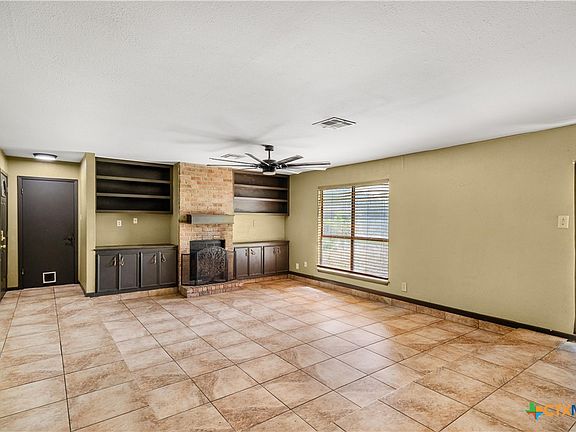 4th image of 202 Georgia Ln