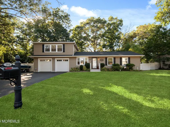 104 Liberty Avenue, Manahawkin, NJ 08050