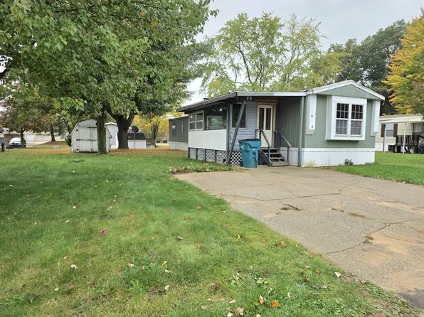 43 Maple Ct, Muskegon, MI 49445