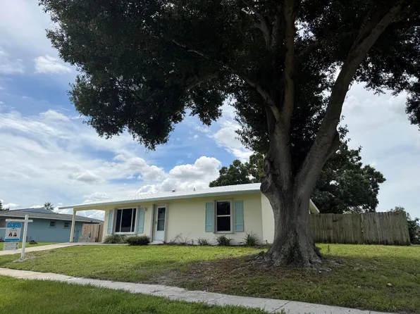 142 NE BRACKEN Road, Port St Lucie, FL 34983