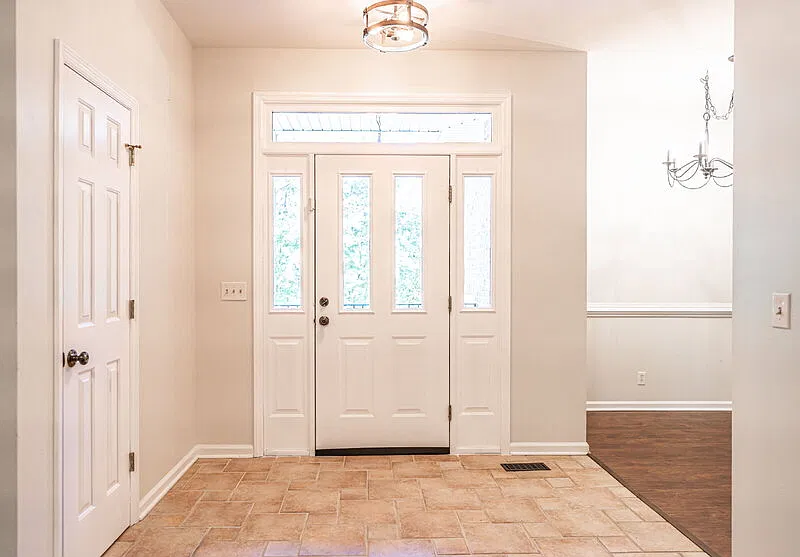 3 bed, 2.0 bath, 1615 sqft, $2,200 — Photo 4