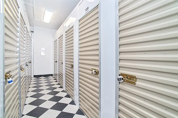 Rented by Living New York | media 12