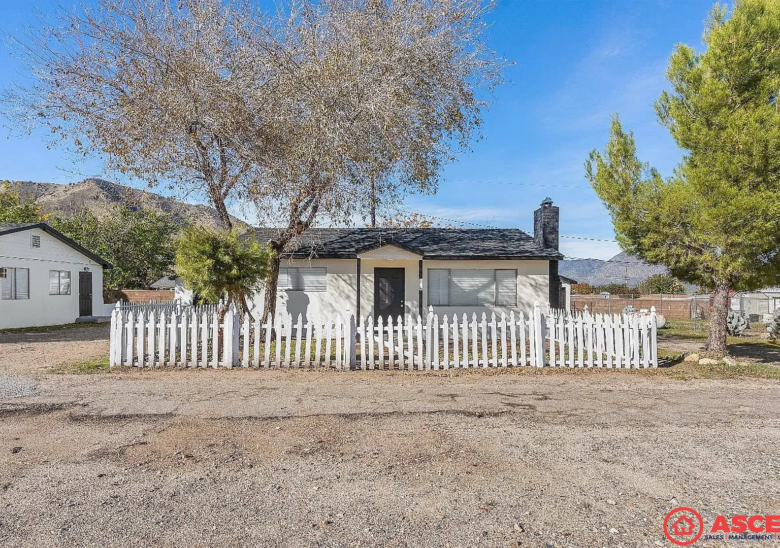 Move-In Ready 2BR Home in Lake Isabella Area Trash & Sewer Paid, Pets OK! — Photo 1