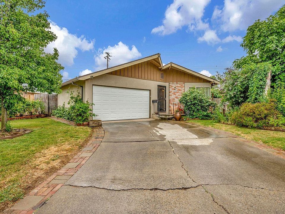 1st image of 8884 Kelsey Dr