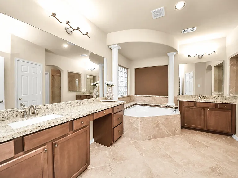 3422 Stone Springs Dr — Photo 20
