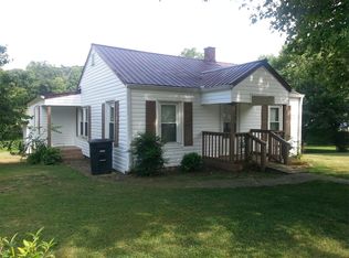 1908 Palos St, Athens, TN 37303