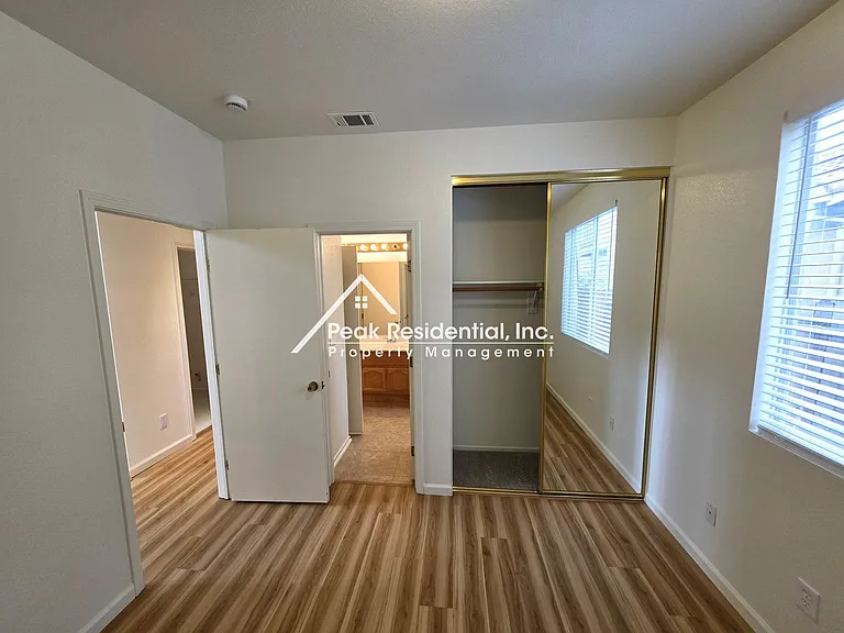 3333 E Island Ct — Photo 13
