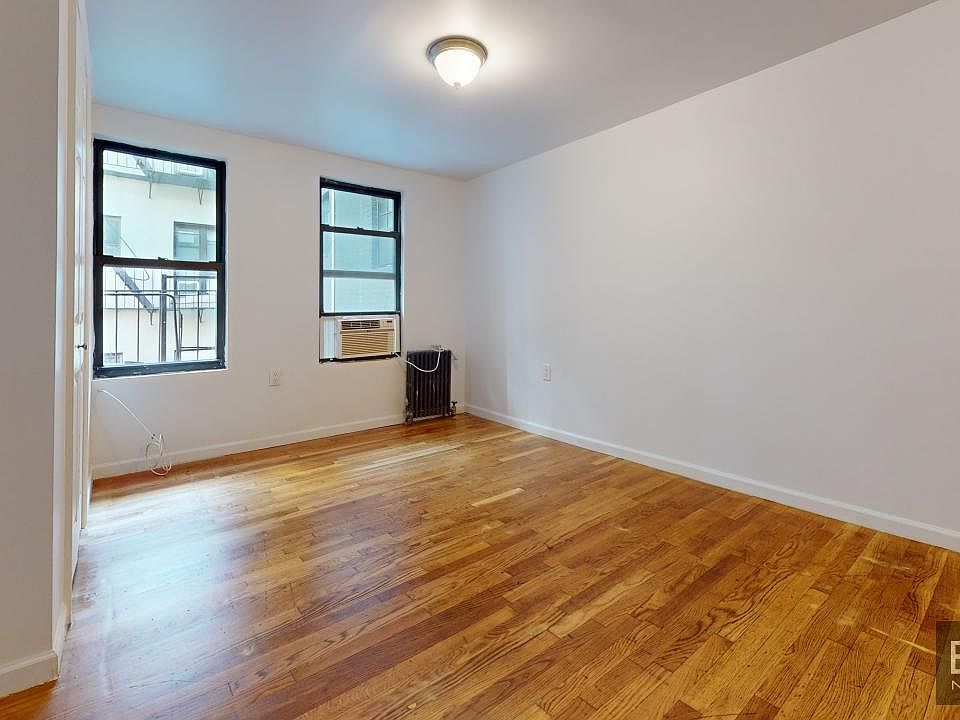 1st image of 149 1st Ave APT 5R