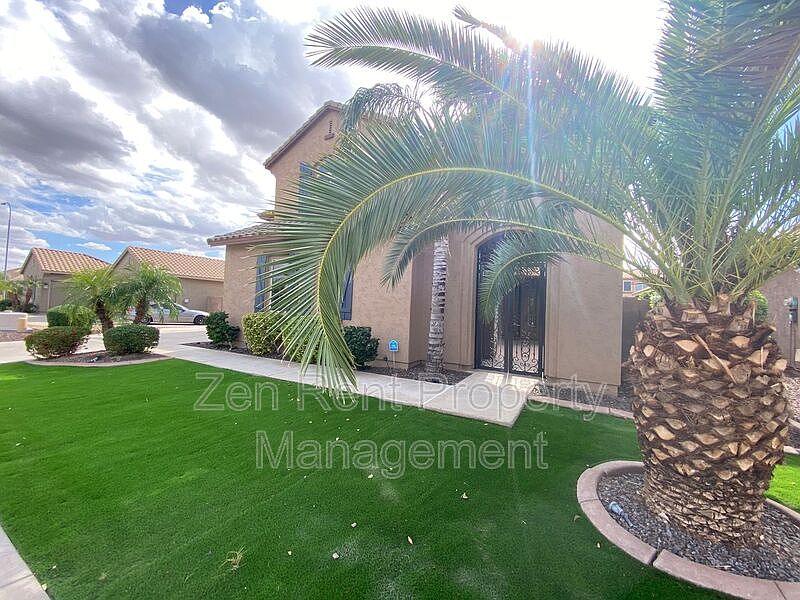 1st image of 2613 E Lantana Dr