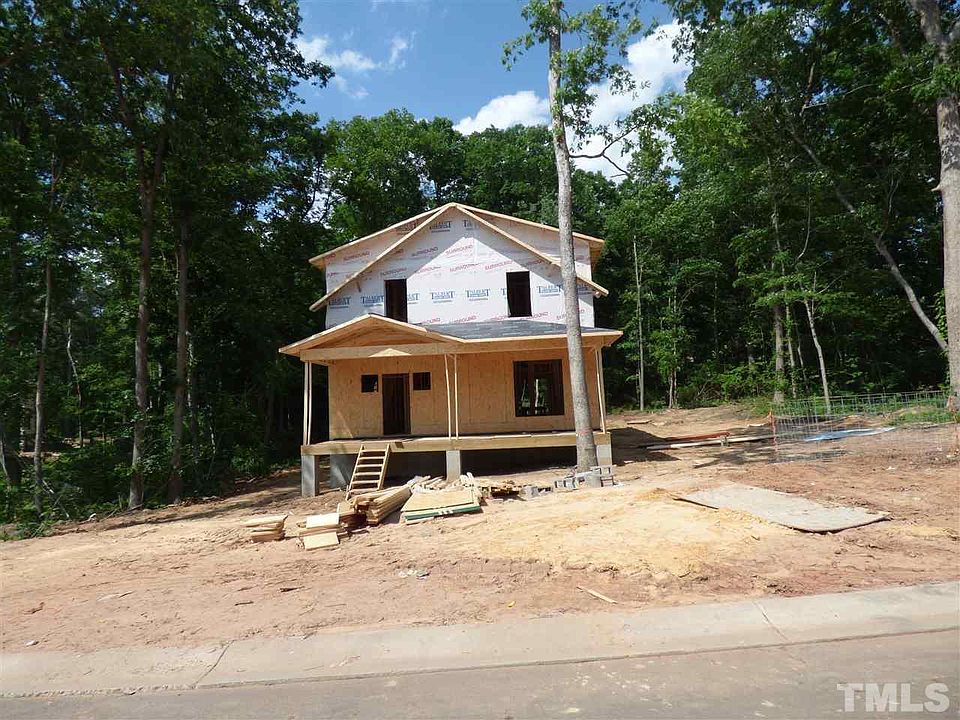 2nd image of 610 Jerome Rd