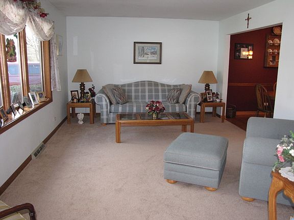 3rd image of 5702 Kingston Ave