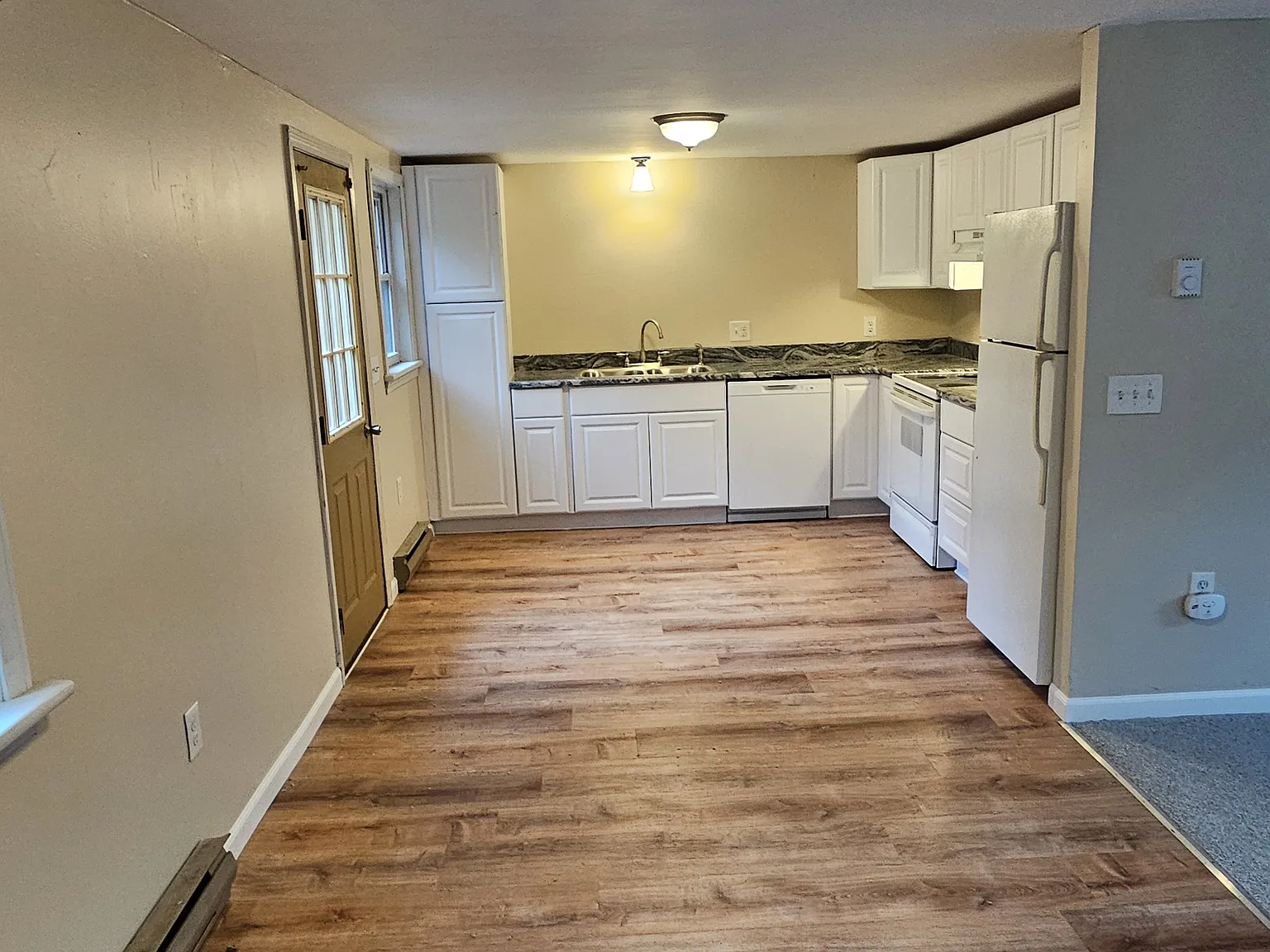 1 bed, 850 sqft, $1,850 — Photo 2