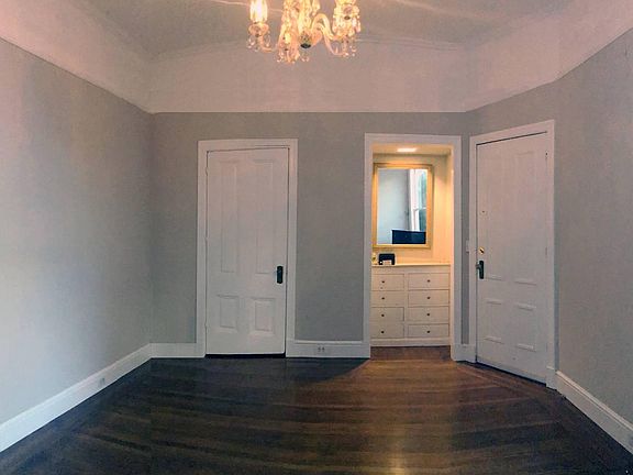 4th image of 1971 Green St APT C