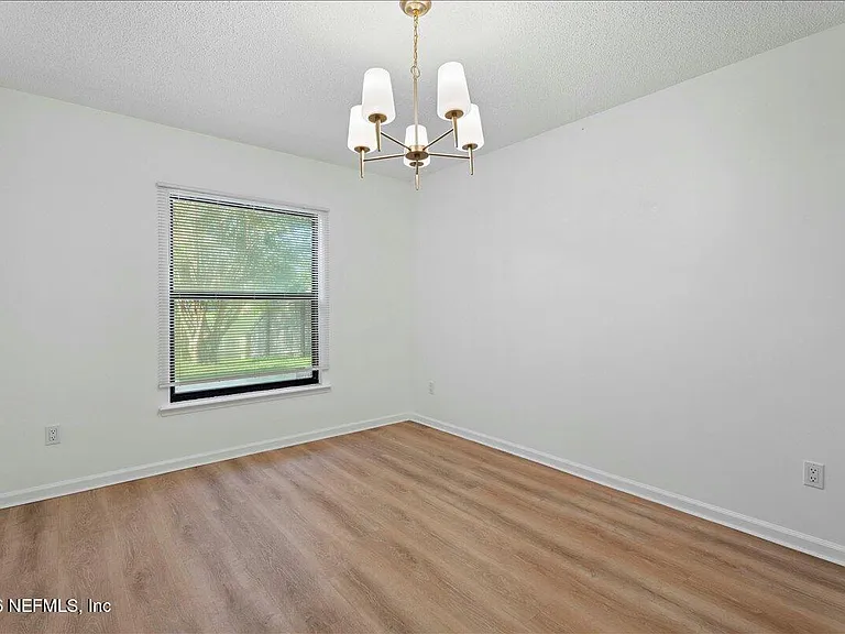 4470 Carriage Crossing Dr — Photo 12