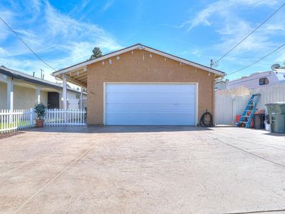 445 Kempton St, Spring Valley, CA, 91977