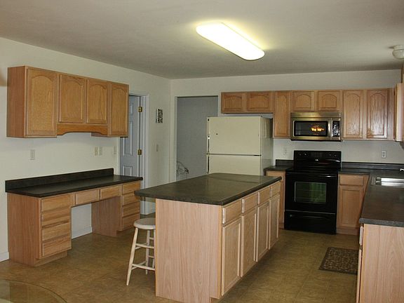 Large Eat In Kitchen