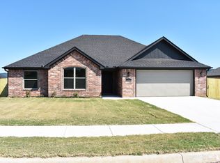 380 Captain Marshall St, Prairie Grove, AR 72753