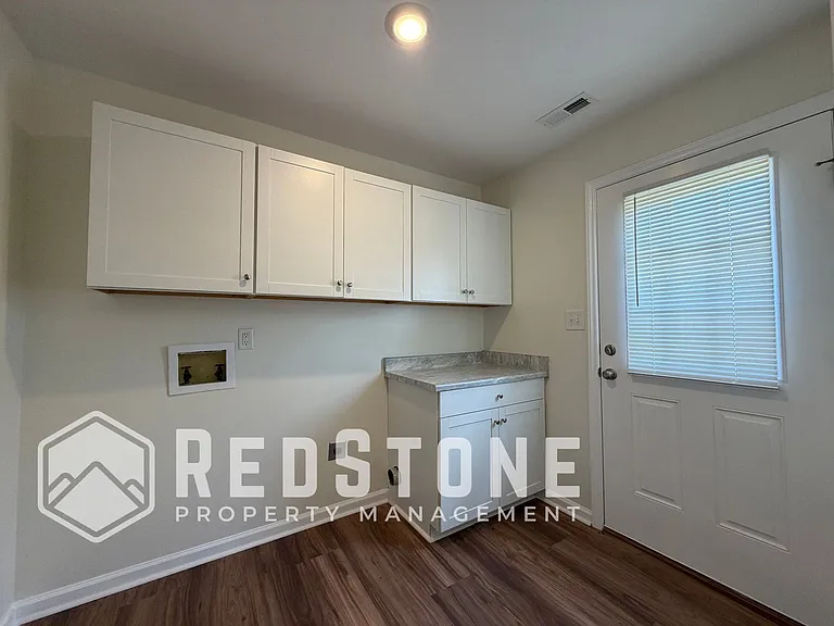 3138 Whitesell Dr #C — Photo 16