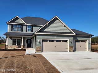 985 Appaloosa Trl, Grimesland, NC 27837