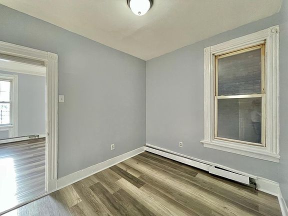4th image of 154 Union St #3FF