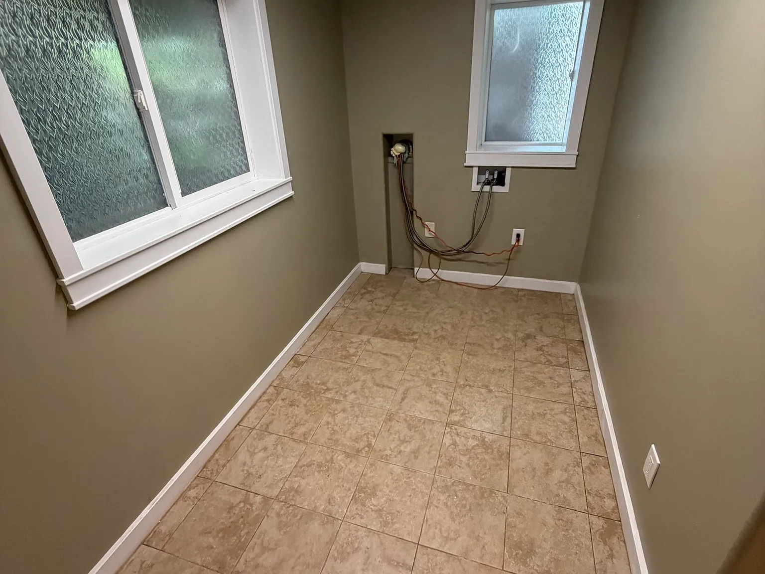3 bed, 1300 sqft, $3,250 — Photo 4
