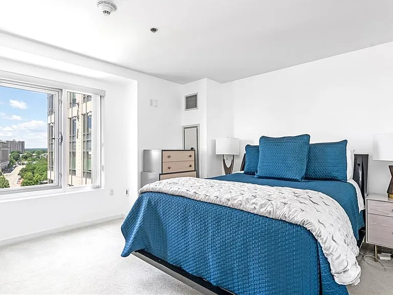 200 Exchange St #1112 — Photo 12