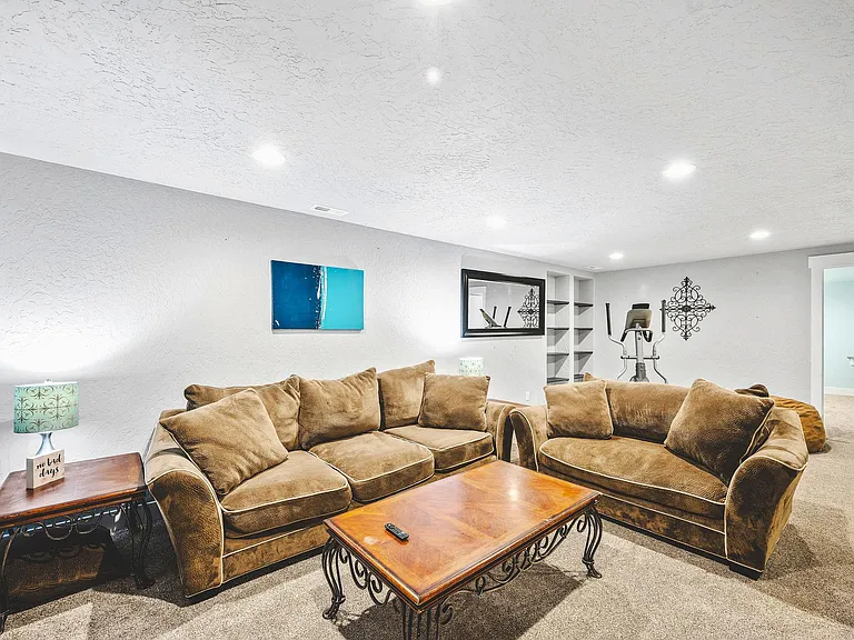11168 N Bartlett Ave — Photo 24