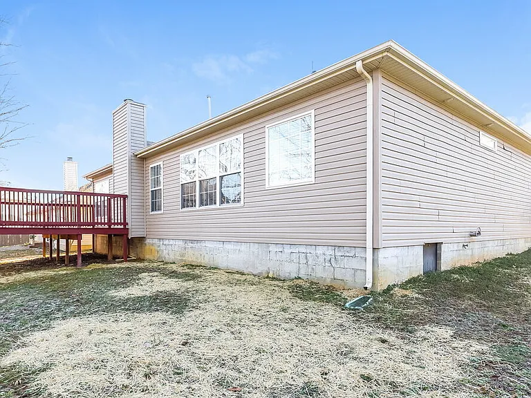 6769 Ascot Dr — Photo 17