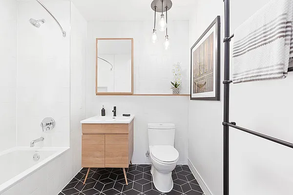 Rented by Bohemia Realty Group | media 3