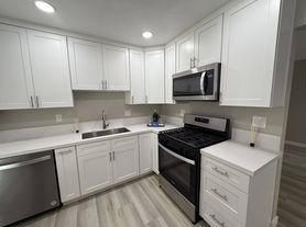 Le Mar Apartments