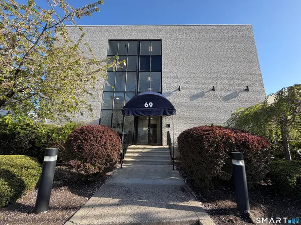 69 Cove Rd APT B9, Stamford, CT 06902