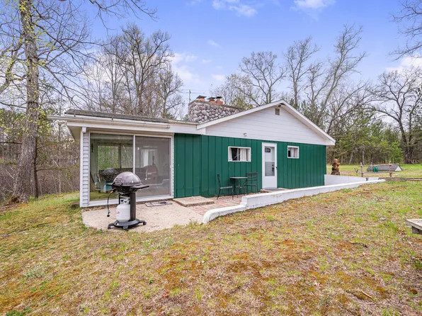 718 W Three Mile Rd, Luther, MI 49656