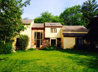 11 Weatherwood Ln, Wayne, PA 19087