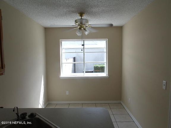 5th image of 8141 Kilwinning Ln