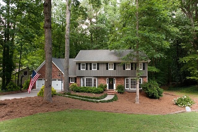 1st image of 2546 Chimney Springs Dr