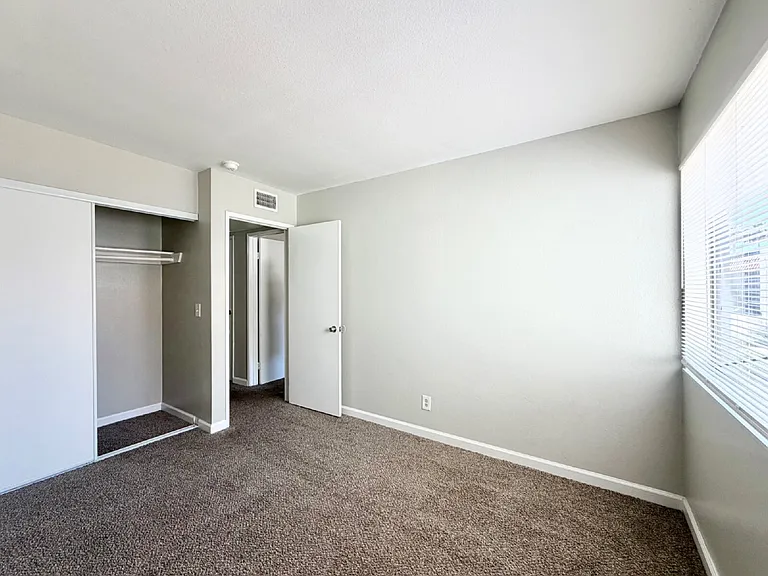 1405 Vegas Valley Dr #298 — Photo 23