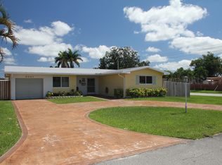 8541 NW 12th St, Pembroke Pines, FL 33024