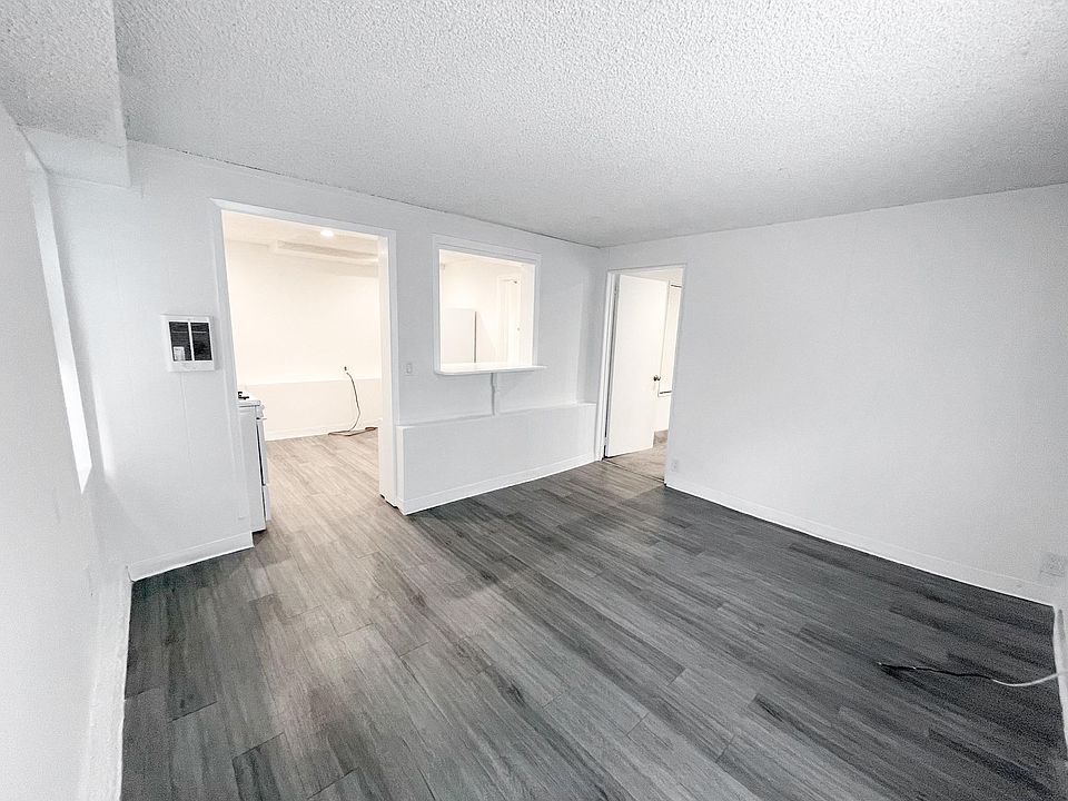 1st image of 121 El Porto St #121