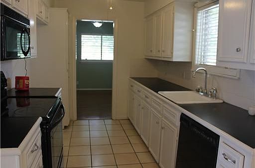 3rd image of 4222 Key West Dr