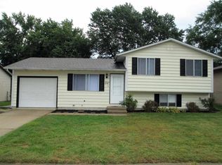 1320 Providence Ct, Mishawaka, IN 46544