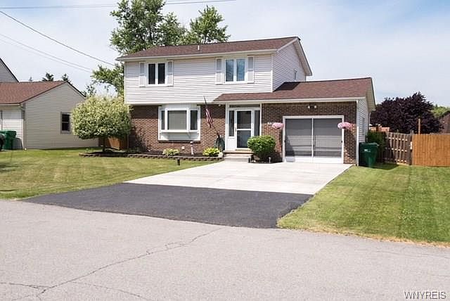 1st image of 3780 Lynn Dr