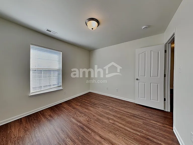 2524 Ingleside Dr — Photo 16