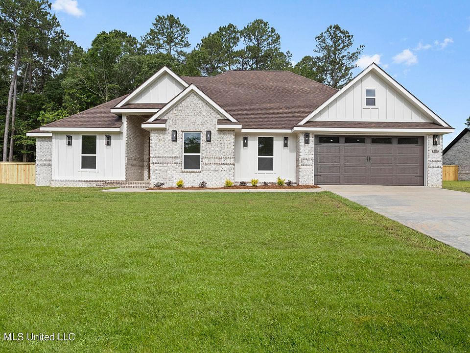 1st image of 8417 Pine Cone Dr