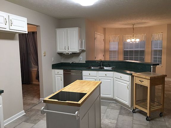 3rd image of 7237 Tascosa Dr