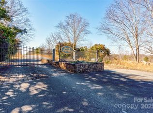 104 W Highland Ter, Kings Mountain, NC 28086