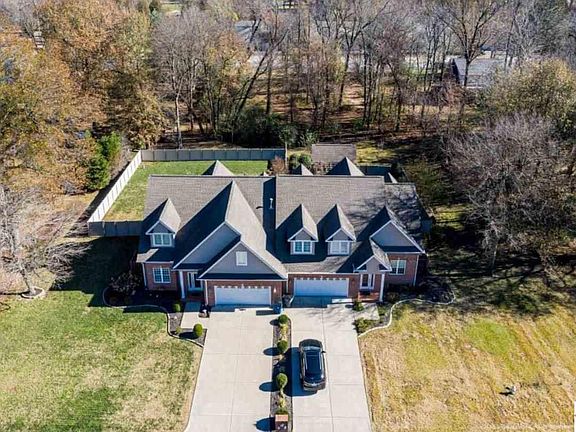 3rd image of 1552 Gleneagles Dr