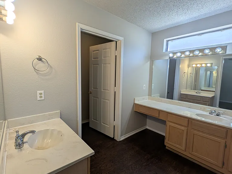 115 Meadowview Dr #4 — Photo 10